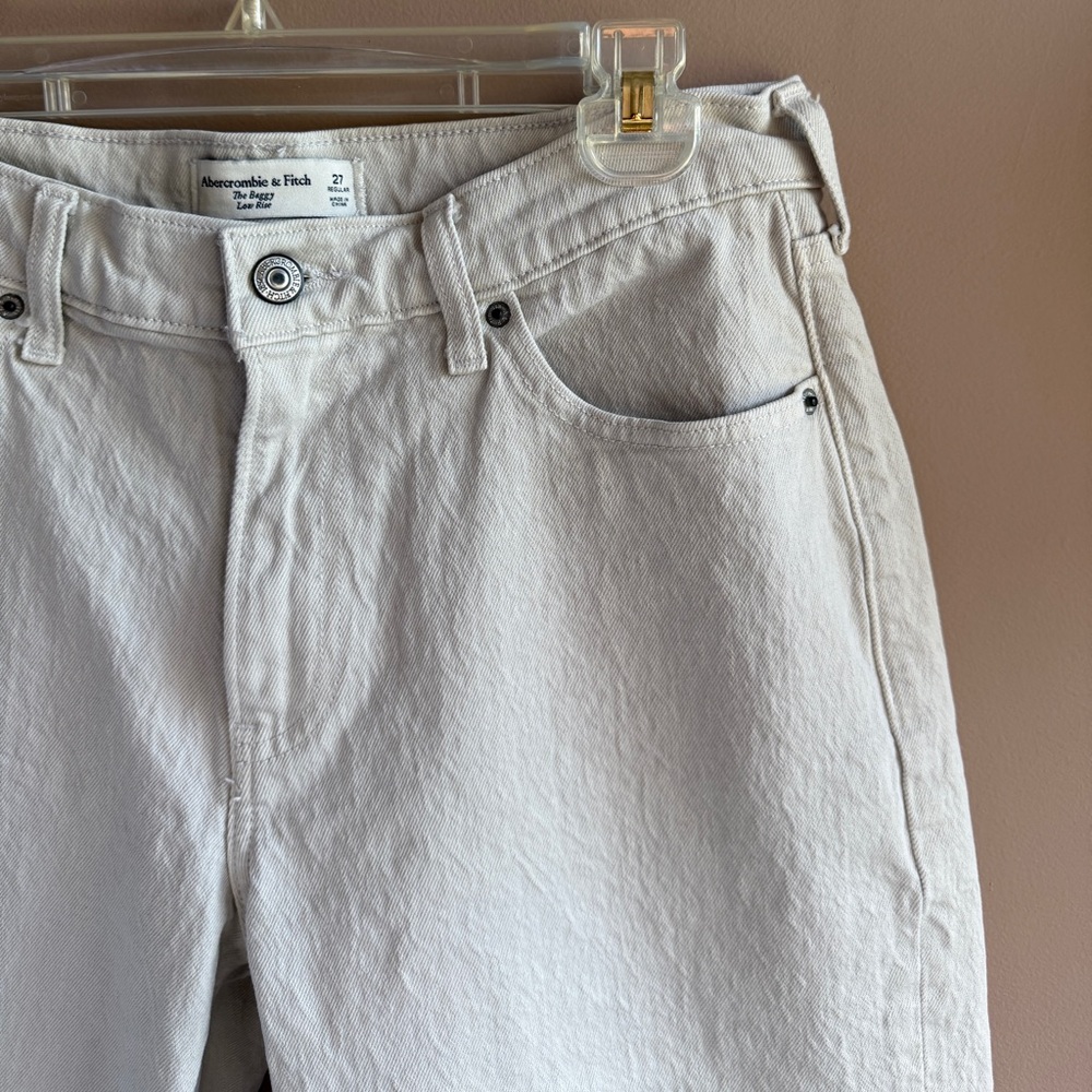 Abercrombie The Baggy Low Rise Jean, Denim, 27 Regular - Picture 4 of 6